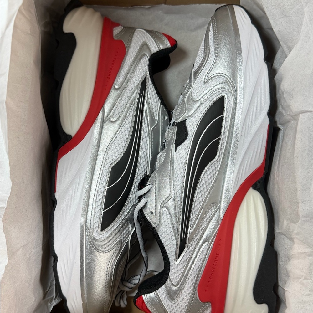 Puma White and Black Athletic Shoes with Red Highlights - Picture 4 of 5